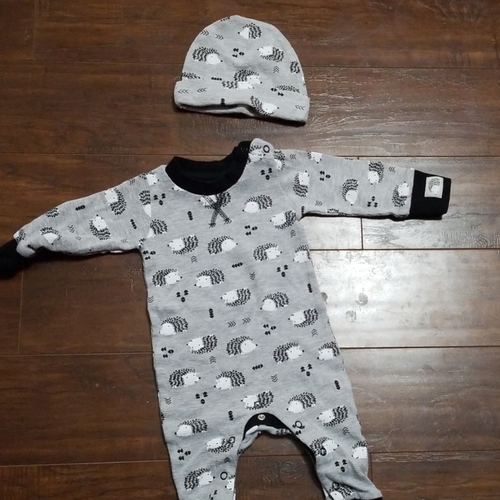 Sleeper w/hat
